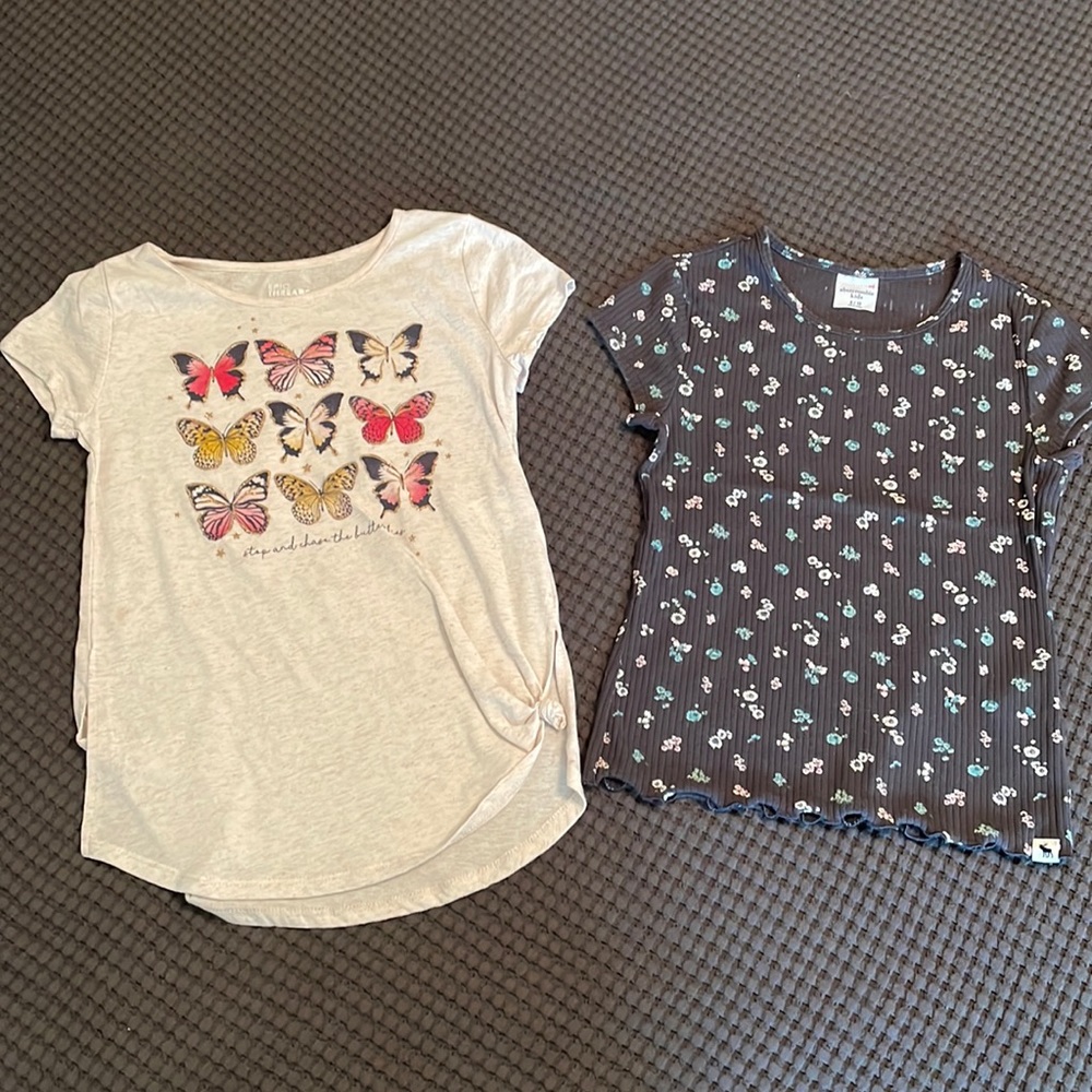 BIG GIRLS MEDIUM T SHIRTS
